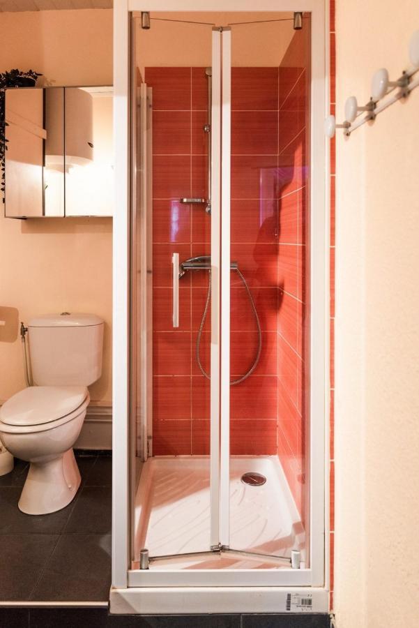 Agreable Studio En Plein Coeur De Quimper Appartement Buitenkant foto